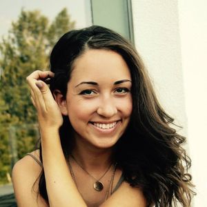 Meet your Posher, Julia